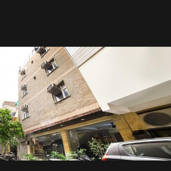 Hotel Mahalaxmi Deluxe Nova Deli Exterior foto
